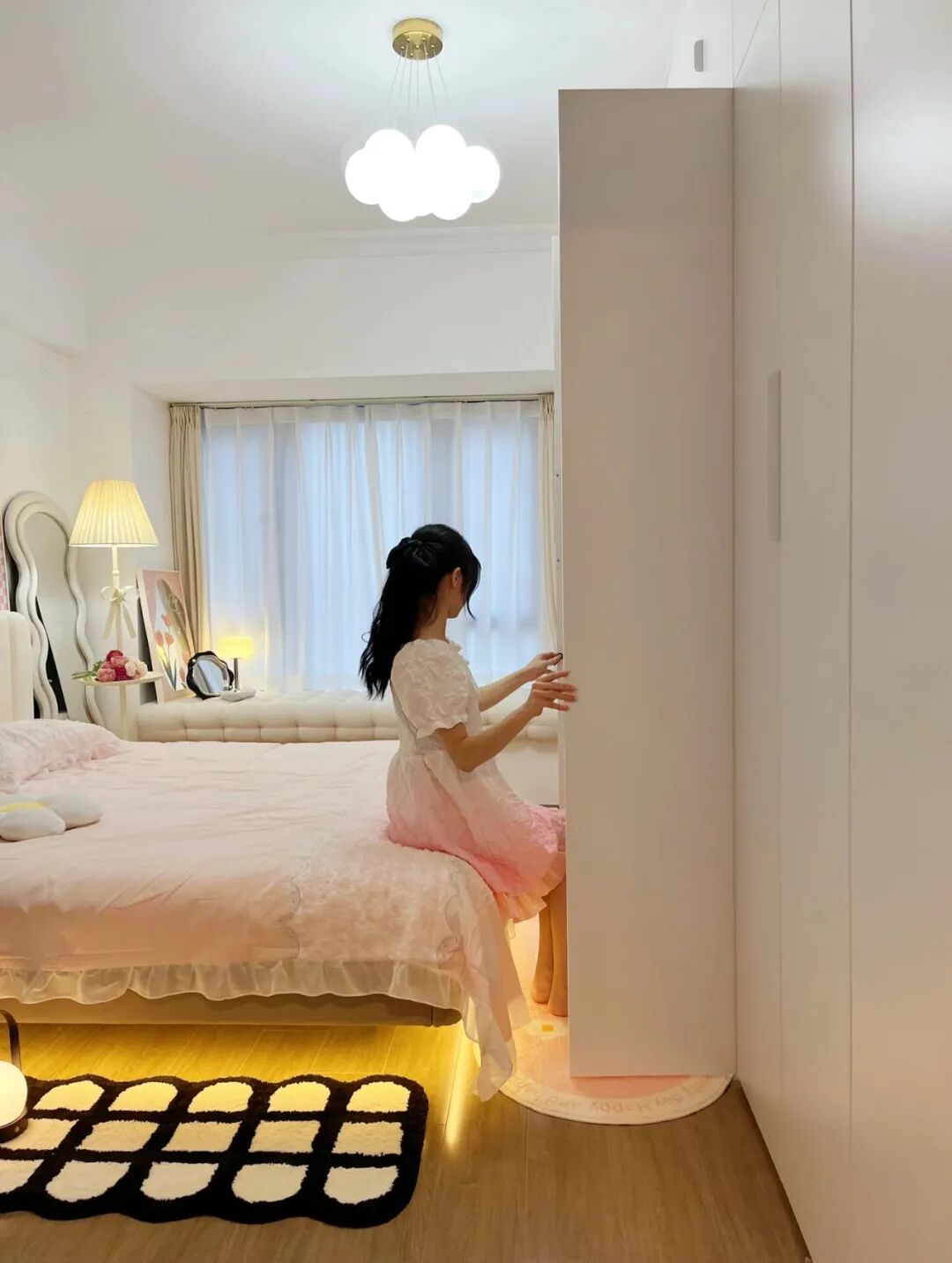 服装折纸大全视频教程_折套装衣服的方法_