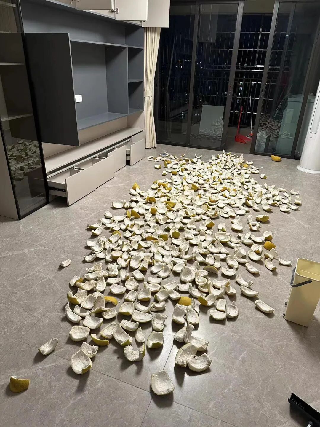 _“柚子”吃完只能把皮扔掉？看完网友的脑洞后，我又悄悄捡回来了_“柚子”吃完只能把皮扔掉？看完网友的脑洞后，我又悄悄捡回来了