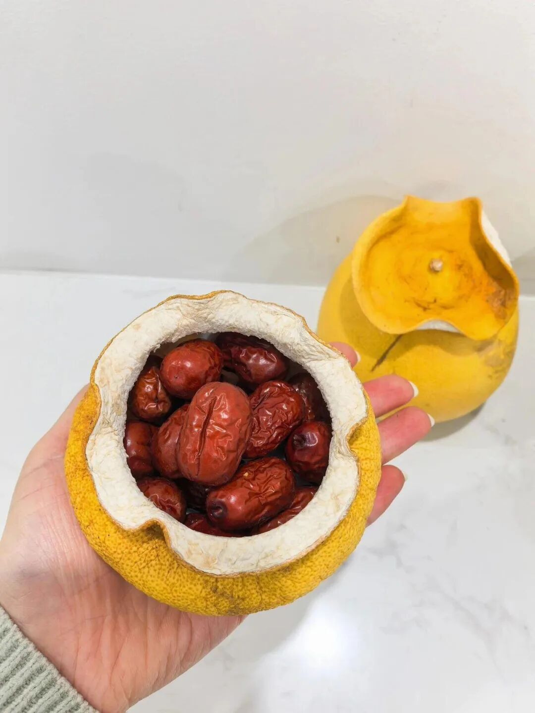 “柚子”吃完只能把皮扔掉？看完网友的脑洞后，我又悄悄捡回来了_“柚子”吃完只能把皮扔掉？看完网友的脑洞后，我又悄悄捡回来了_