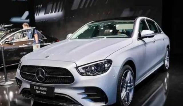 奔驰和宝马前三季度单台利润差距明显，奔驰乘用车利润约2.3万人民币宝马则达2.45万，反映出两者盈利能力存在差异-有驾