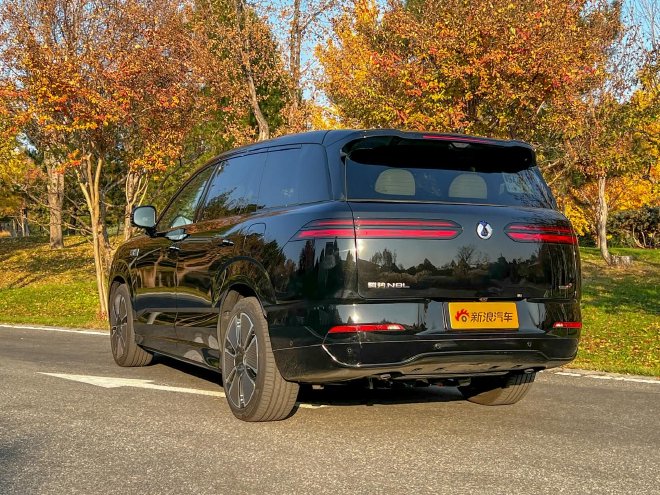 豪华大六座SUV新选 体验腾势N8L