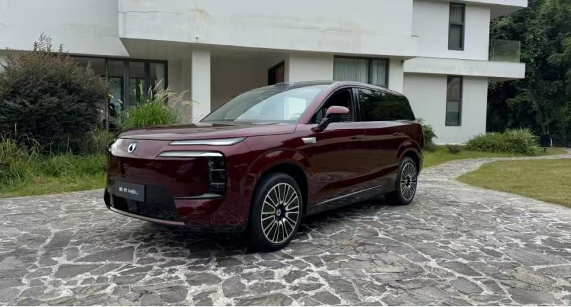 标配天神之眼B+云辇A 叫板问界、理想？腾势N8L售价29.98万元起__标配天神之眼B+云辇A 叫板问界、理想？腾势N8L售价29.98万元起