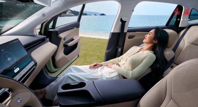 不得不承认现在的人买车越来越理性，预算在100万以上的车辆选择变得更加谨慎和讲究品质与性价比-有驾