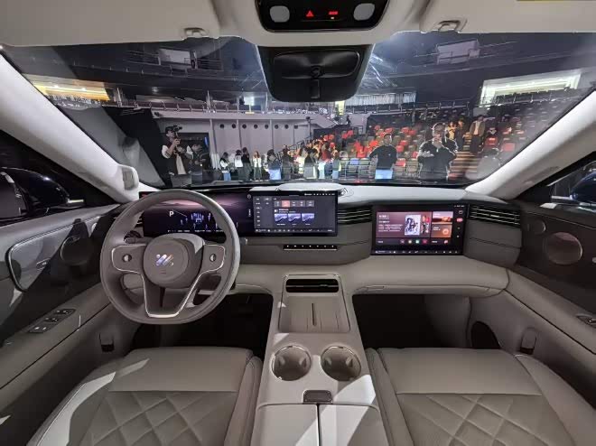 售32.28万元起 智己LS9正式上市_售32.28万元起 智己LS9正式上市_