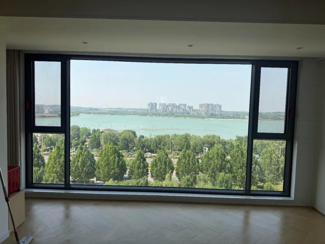 推出去的窗户_窗户退出_