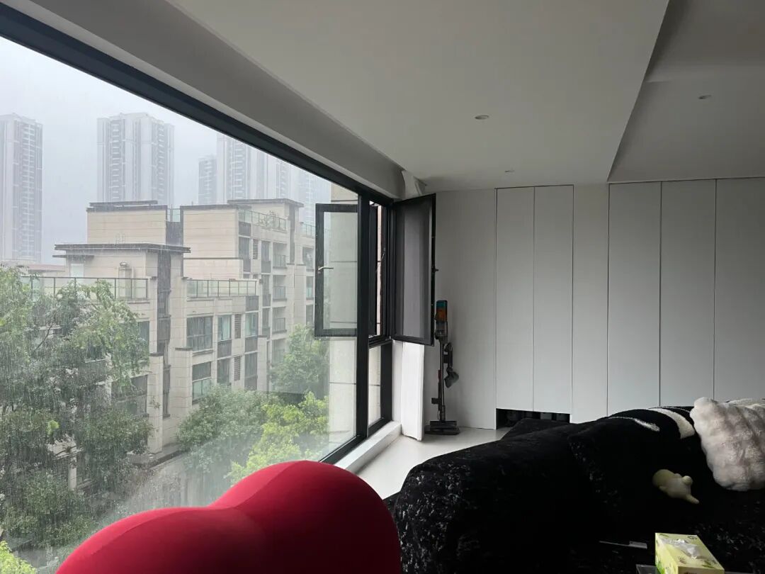 推出去的窗户_窗户退出_