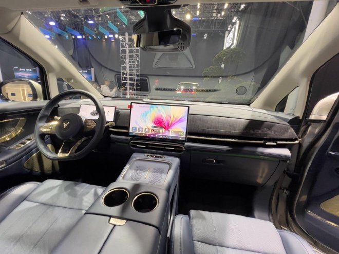 2025广州车展：岚图梦想家山河正式上市