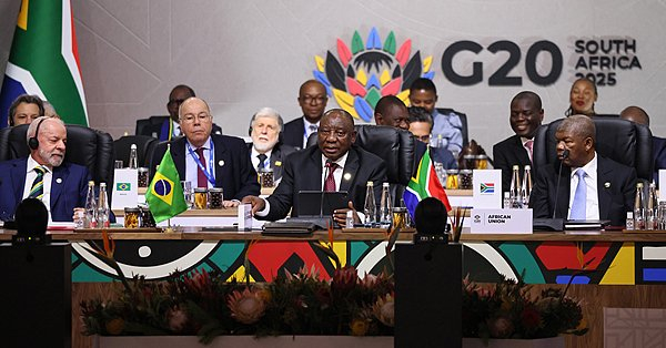 压倒性通过！破例首日表决，美国这下真破防了__压倒性通过！破例首日表决，美国这下真破防了