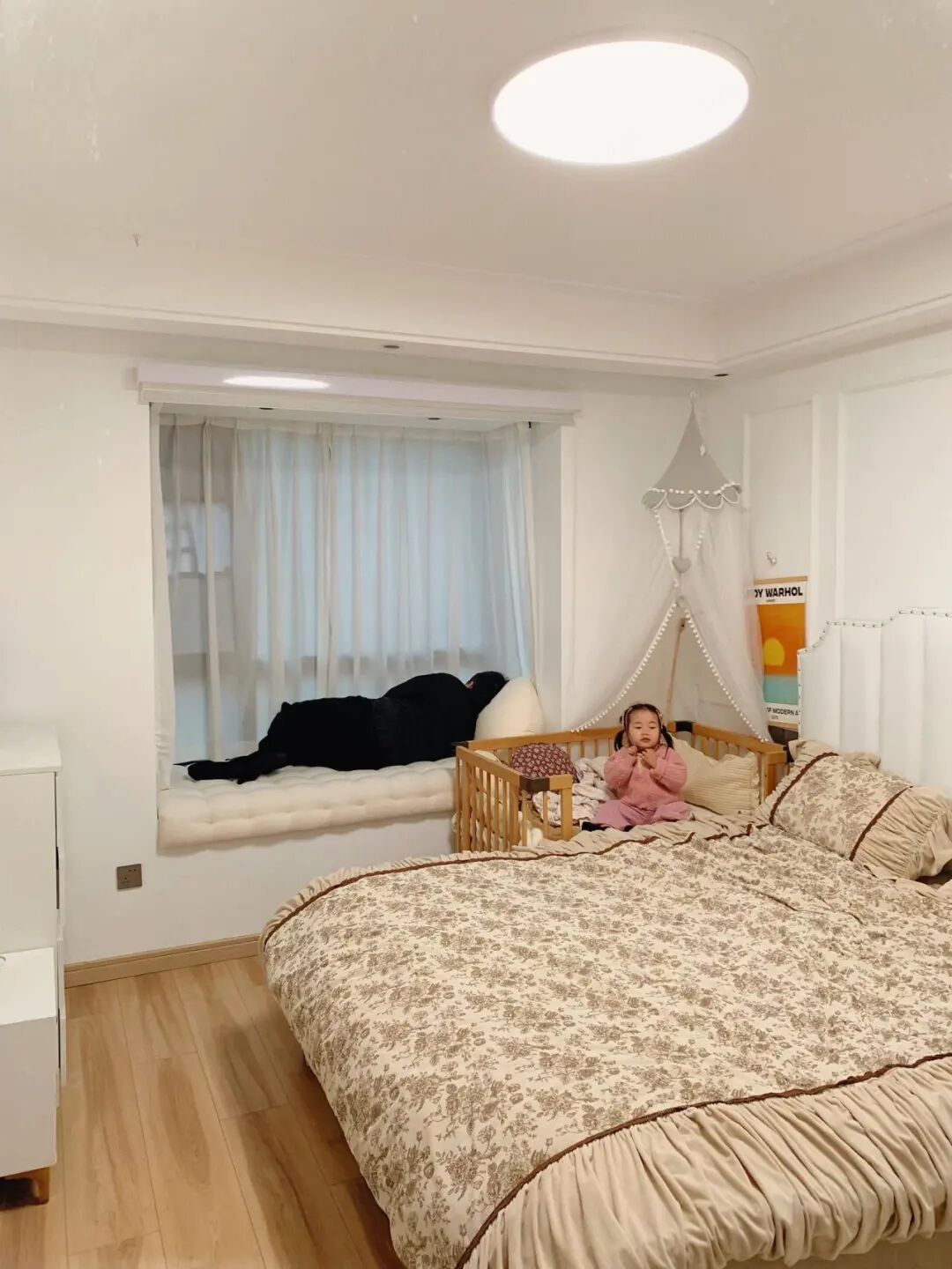 果然还是年轻人“鬼点子”多!飘窗换个思路设计,实用性直接翻倍_果然还是年轻人“鬼点子”多!飘窗换个思路设计,实用性直接翻倍_