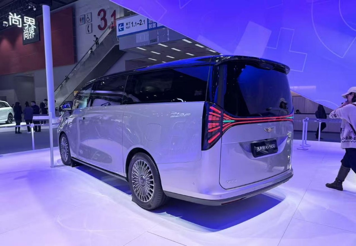 吉利座椅厂__吉利座位怎么调