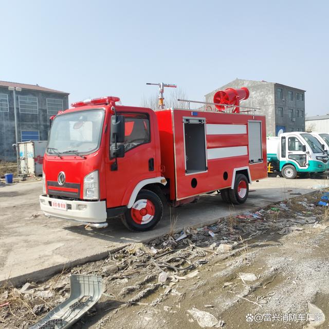 上海燃油双排消防车选购指南5个关键维度助你选对车型-有驾