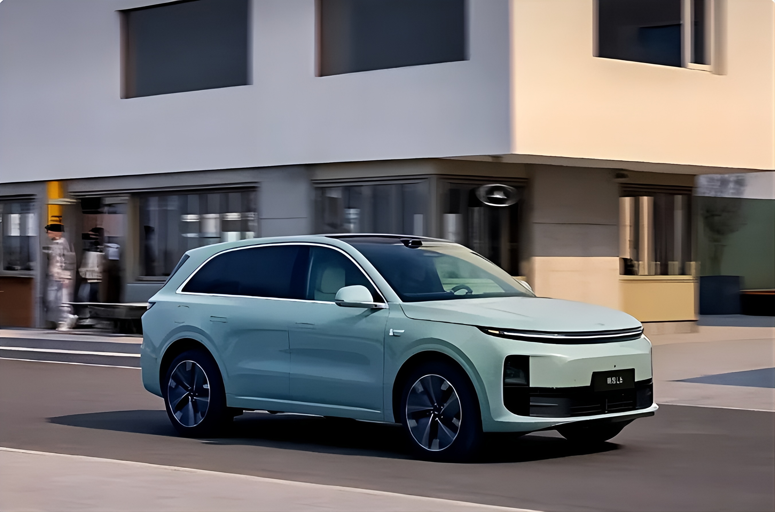 纯电车企几乎集体倒戈！如今再看增程、插混，并非“开科技倒车”_纯电车企几乎集体倒戈！如今再看增程、插混，并非“开科技倒车”_