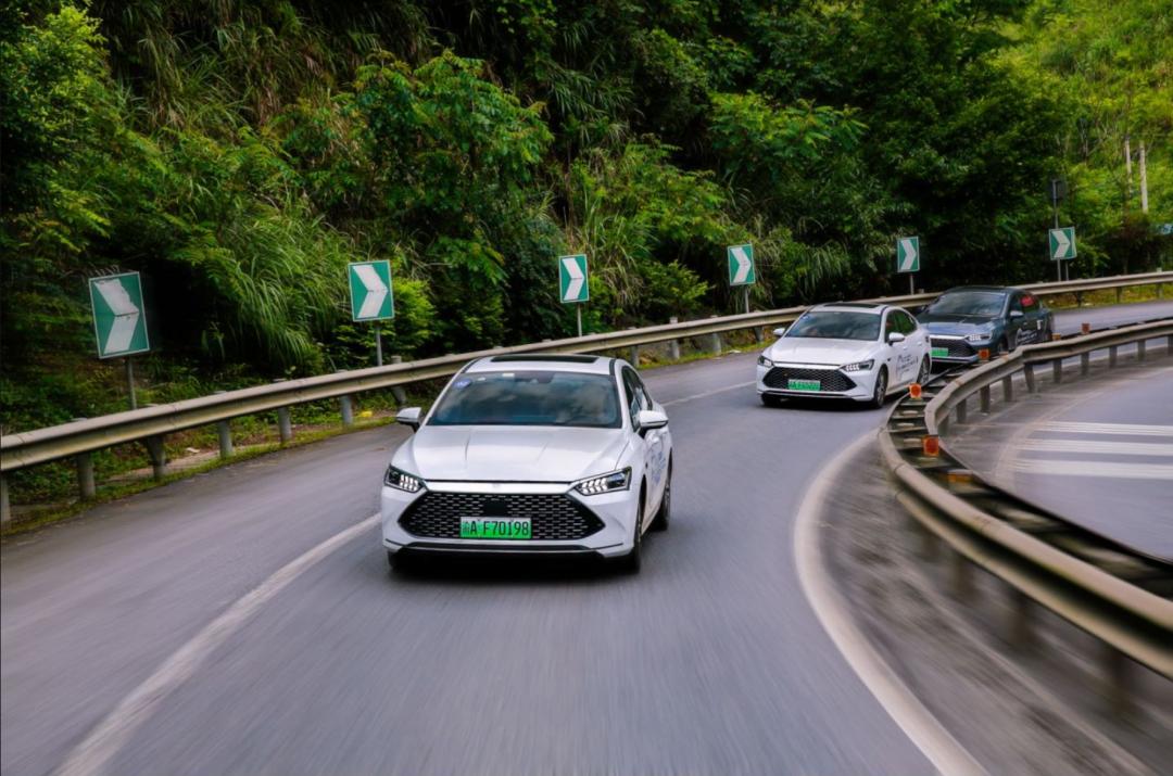 _纯电车企几乎集体倒戈！如今再看增程、插混，并非“开科技倒车”_纯电车企几乎集体倒戈！如今再看增程、插混，并非“开科技倒车”