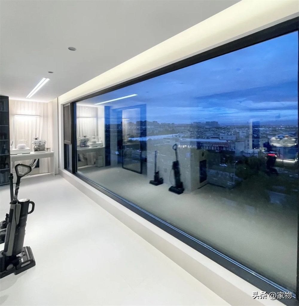 落地窗网红照__股圈链敢用吗