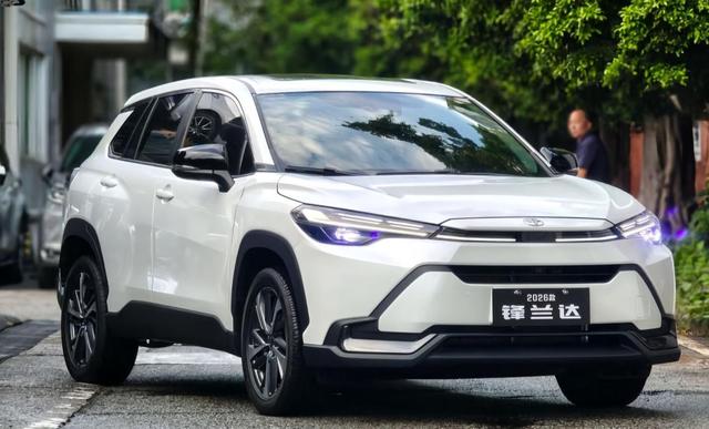 10.28万VS12.98万!26款比24款便宜2.7万,锋兰达与威兰达咋选-有驾