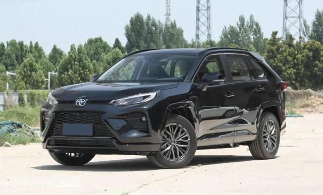 10.28万VS12.98万!26款比24款便宜2.7万,锋兰达与威兰达咋选-有驾