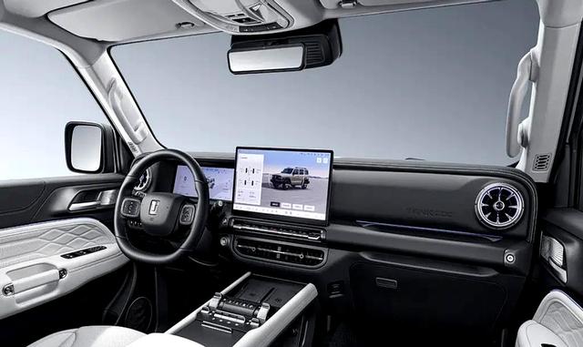 坦克300 Hi4-T升级了，宁德电芯加入，价格不变性能更强-有驾