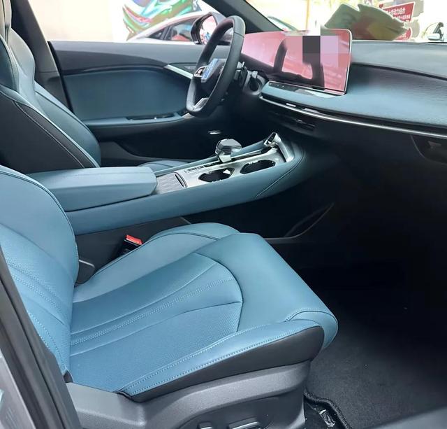 名爵MG7运动豪车排面足!值买理由揭秘-有驾