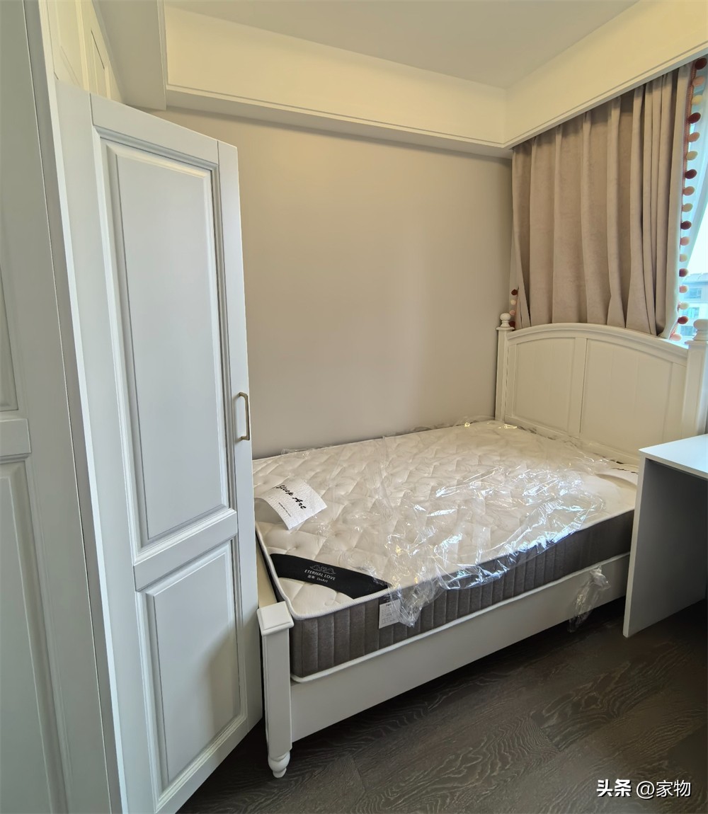 次卧买1米八的床后悔了__床占地几平米